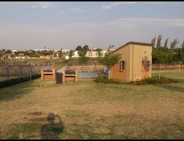 2 BEDROOM APARTMENT RENTED IN NOORDWYK